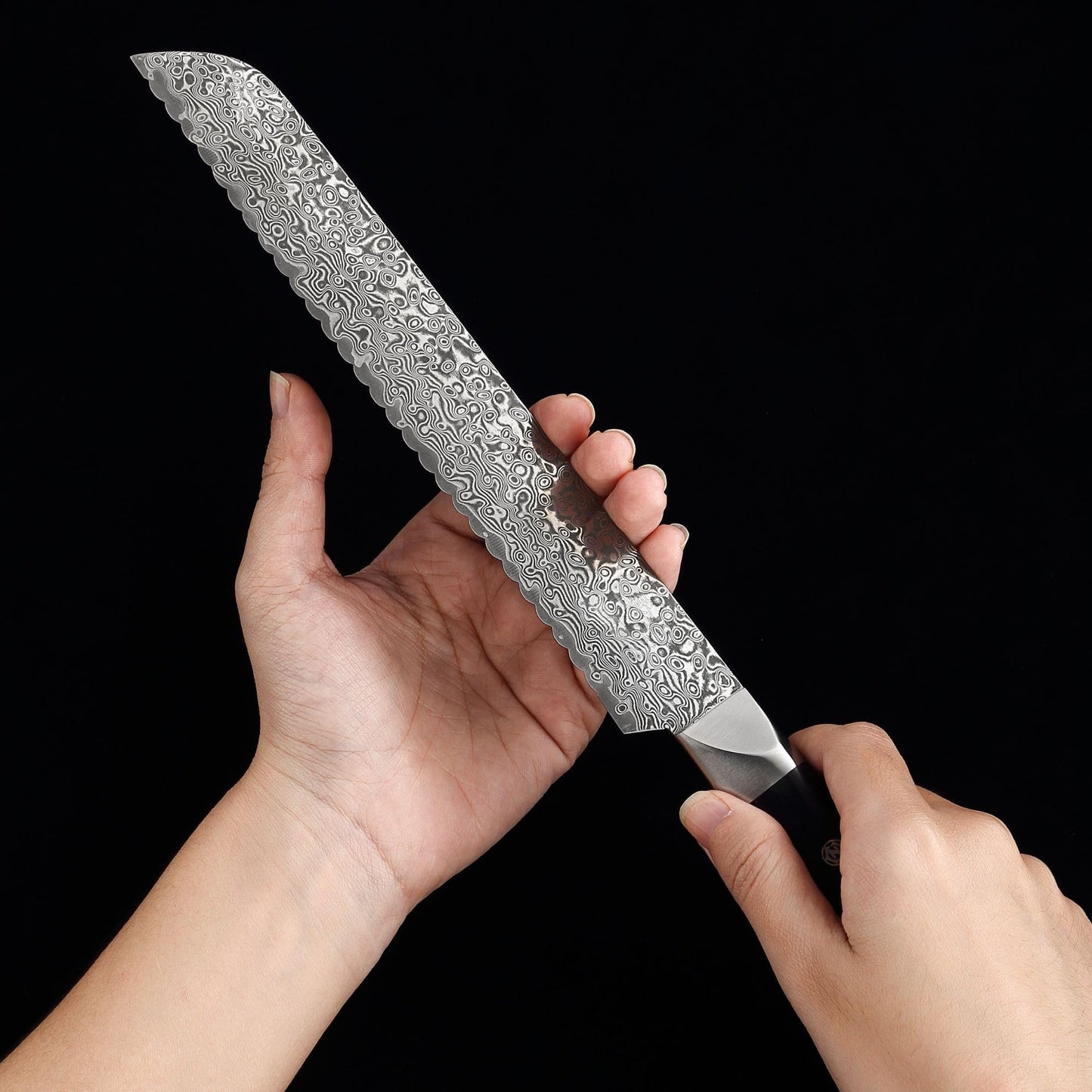 Zayiko Black Edition Damascus Bread Knife I 20 cm serrated blade made of 67 layers of Damascus steel I ergonomic Pakka wood handle I professional kitchen knife for bread, crusts & baked goods I comes in an elegant gift box.
