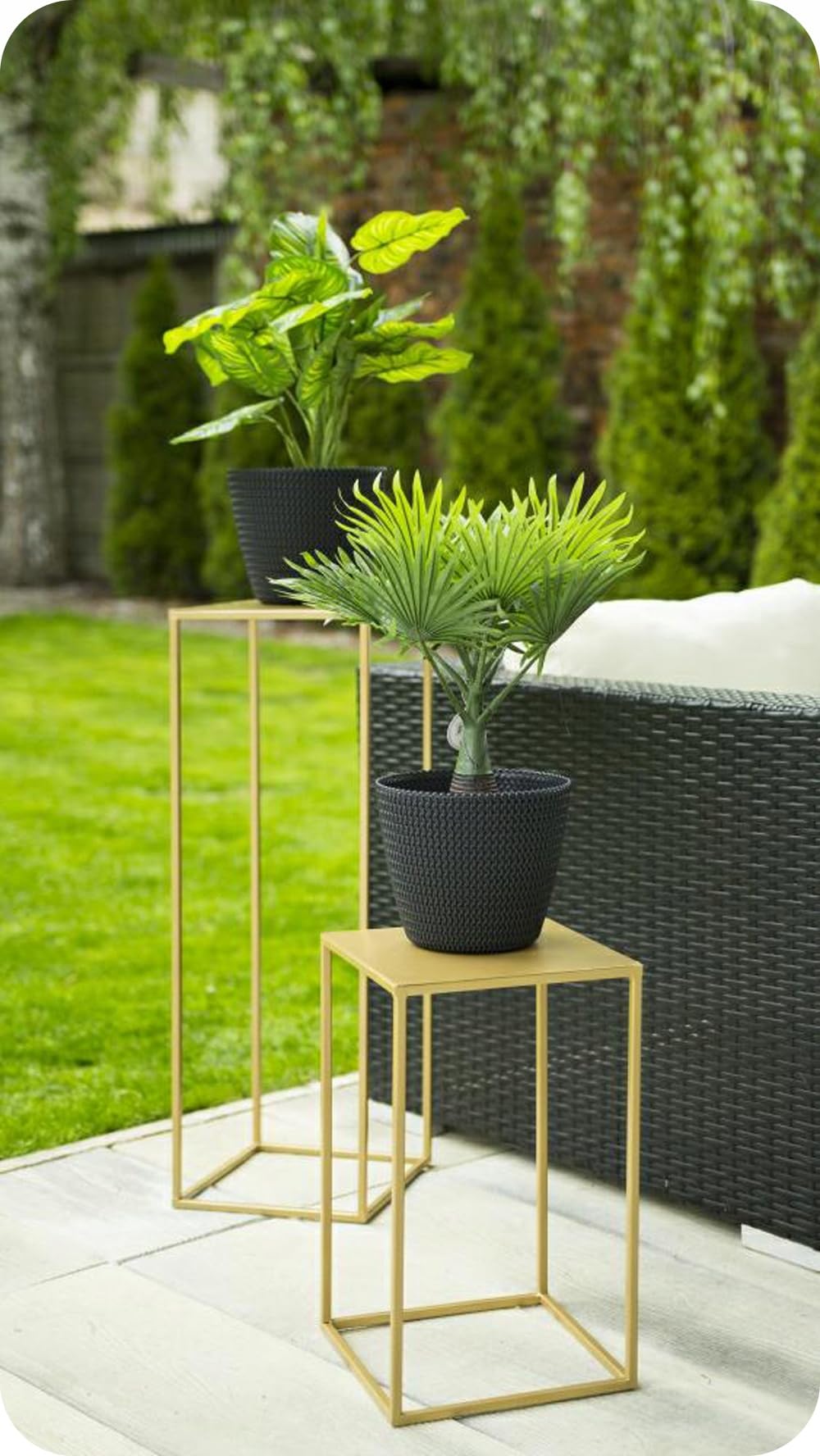 HowHomely Flower Stand Metal Gold 70 cm High - Solid and Sturdy Metal Plant Stand - Plant Holder for Decoration in Living Room, Bedroom, or Office