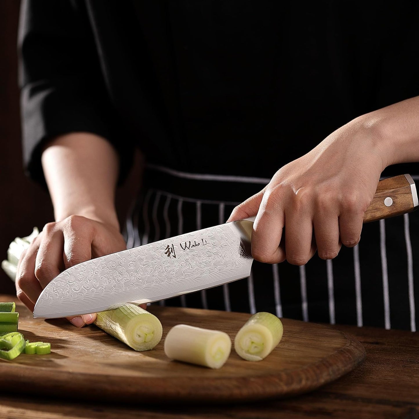 Wakoli Oribu kitchen knife with sharp 17.5 cm Damascus blade made of 67 layers of Damascus steel - Santoku knife with olive wood handle - vegetable knife - sharp knife in gift box - utility knife