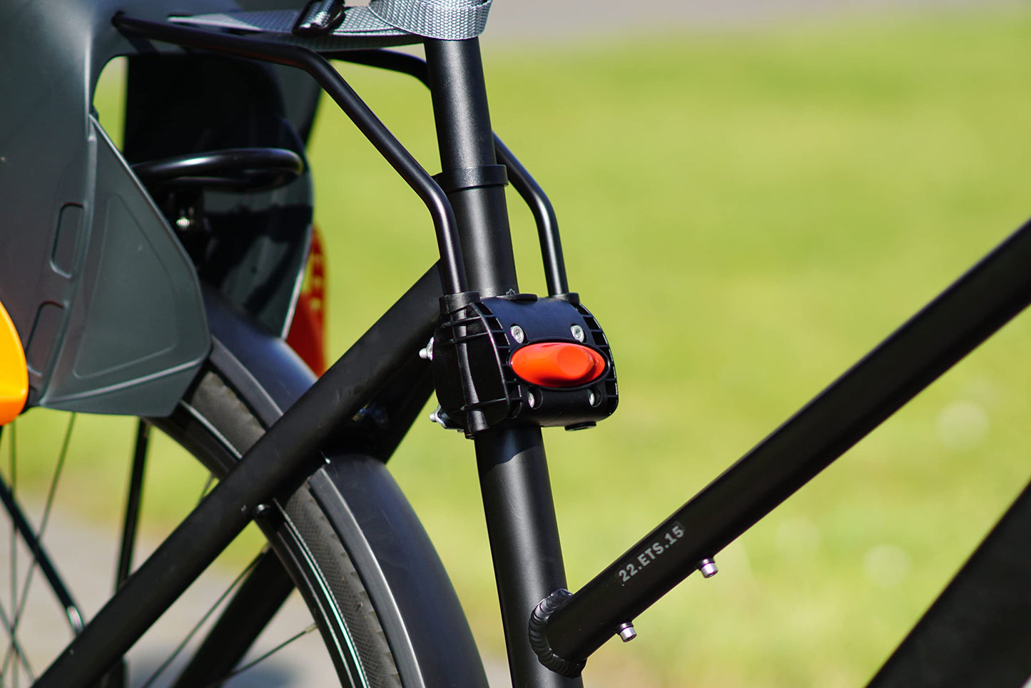 Prophet Bicycle Child Seat | Child seat for seat tube mounting | for children between 9 and 22 kg | gray orange