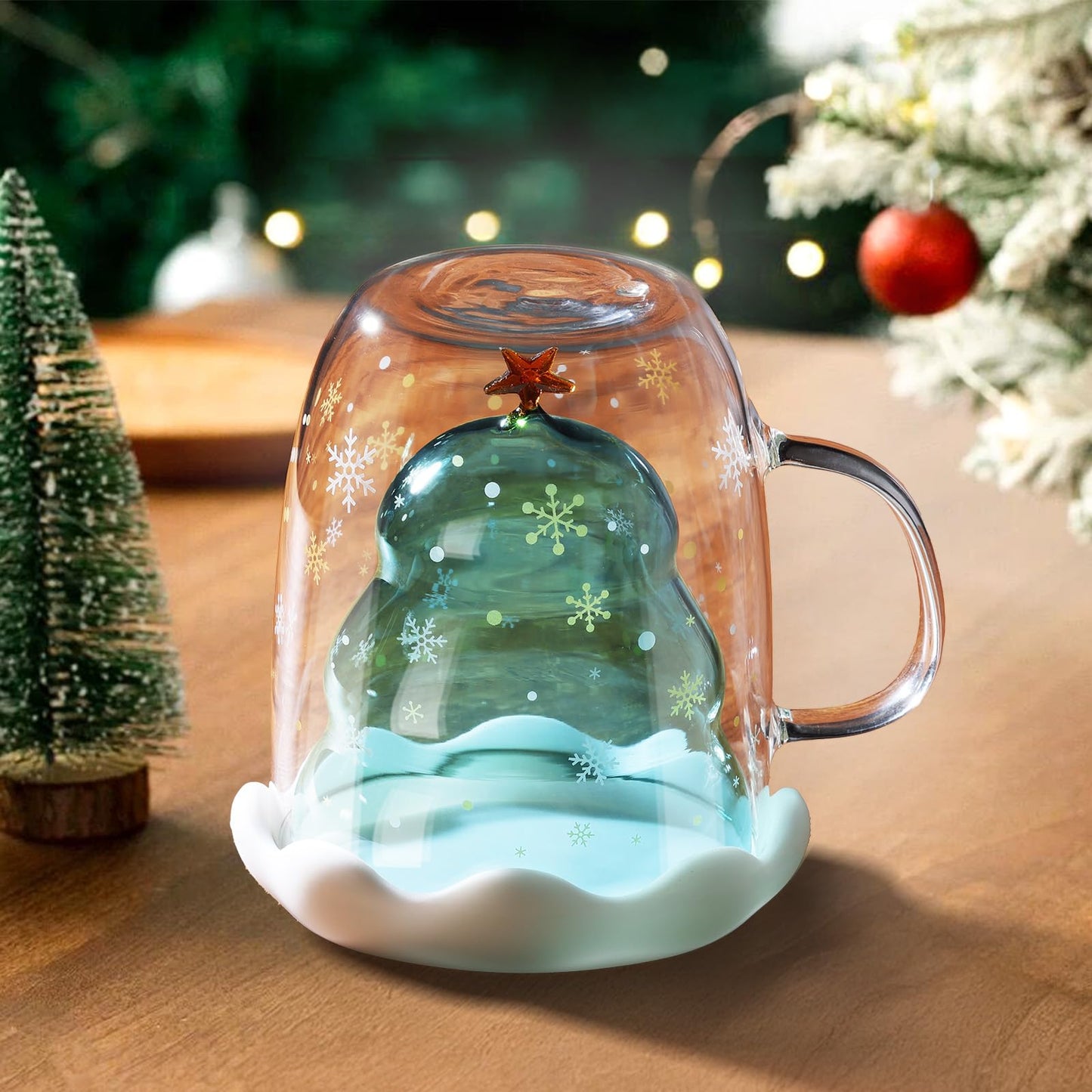 Set of two Sweet Christmas tree double-walled Latte Macchiato glasses 270ml coffee cup Christmas mug with Christmas tree tea strainer tea glasses for milk, iced, Christmas gifts gifts for women and children.