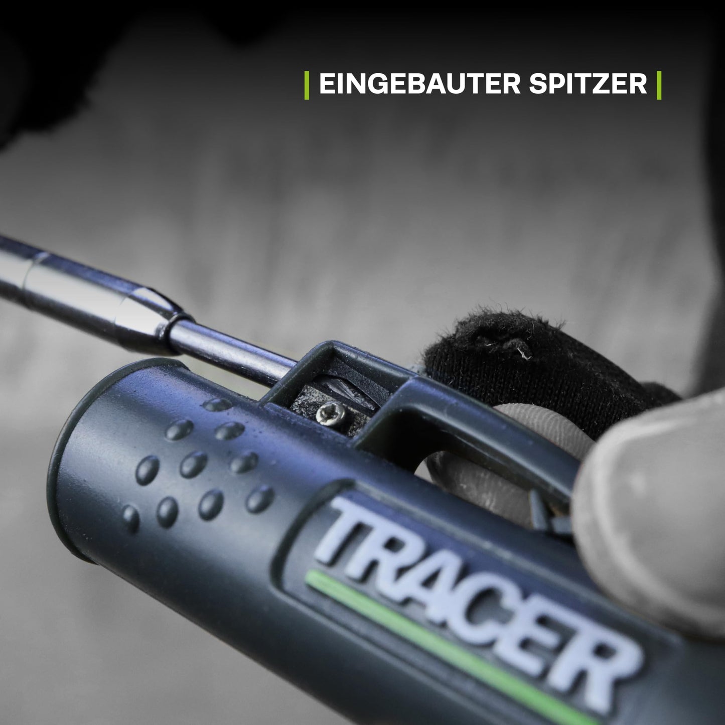 Tracer Marking Kit - Deep Hole Carpenter Pencil, Replacement Leads x 6, and 2 non-clogging markers with holster.