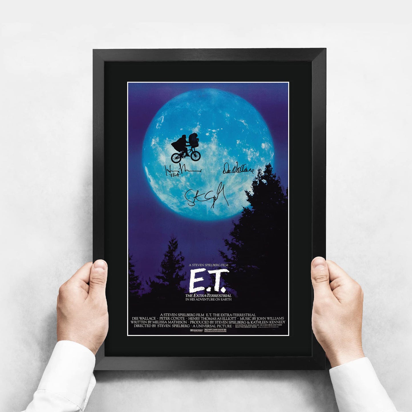 HWC Trading E.T. The Extra-Terrestrial A3 Framed Signed Printed Autographs Picture Display Gift For Henry Thomas Dee Wallace Steven Spielberg Movie Fans
