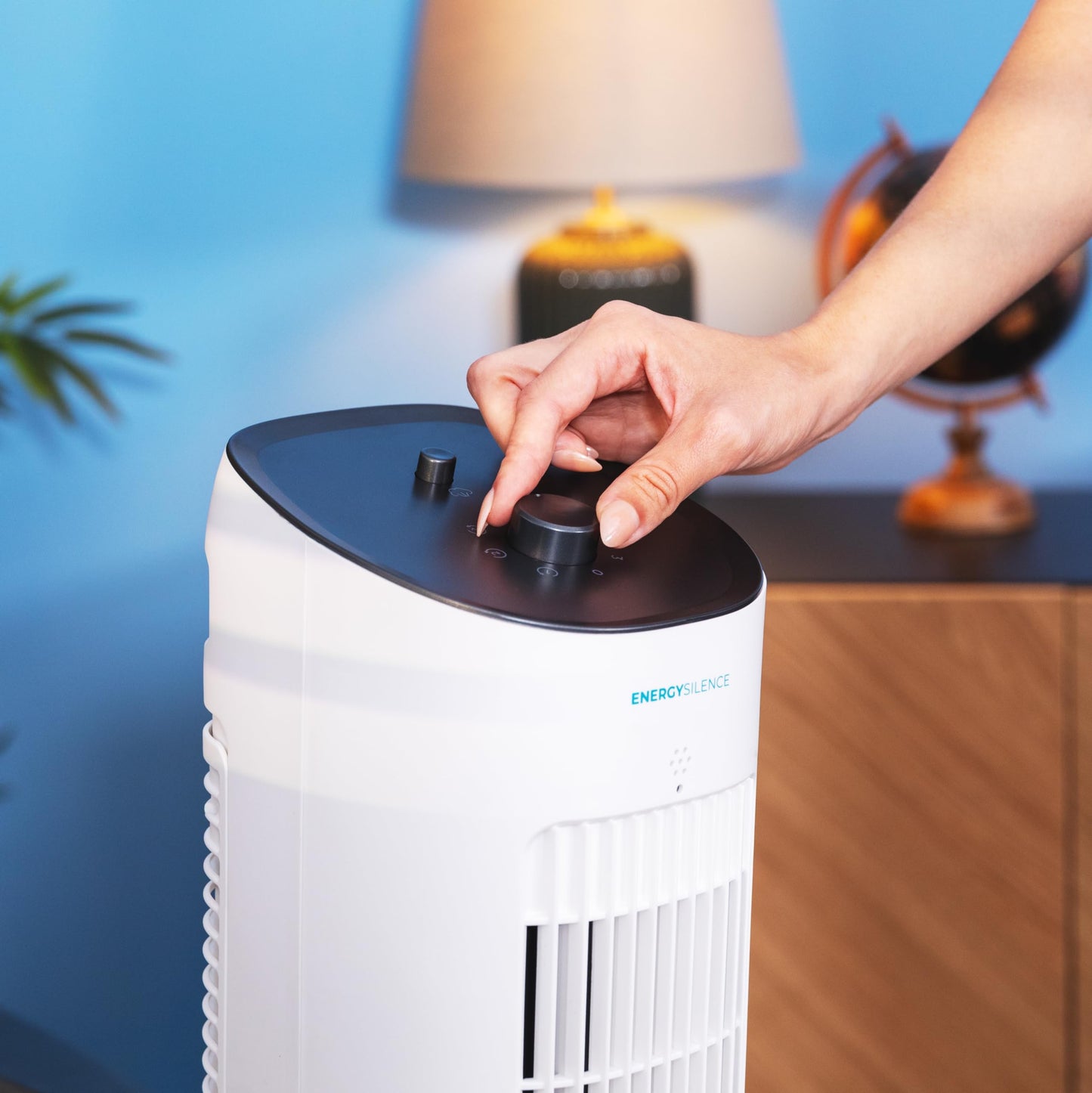 Cecotec - Evaporative Cooler EnergySilence 2000 SkyCool 60W, 3L Tank, Compatible with essential oils, 3 speeds, 50° oscillation, Top handle