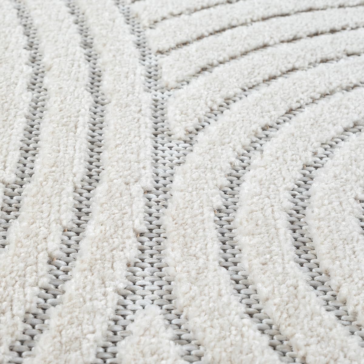 the carpet Santo Plus - High-quality outdoor rug, suitable for living room, bedroom, and terrace, weatherproof, durable, and easy to care for, cream, 80 x 250 cm
