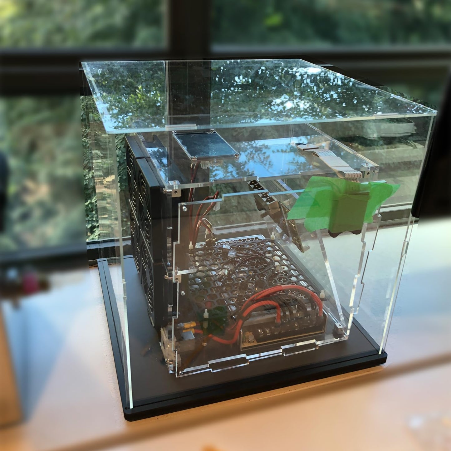Acrylic display case for Lego 10309 21265 75328 76428 Helmet, glass showcase acrylic box transparent cube for figure collector's toys with wood-plastic base, black interior 20x20x20 cm