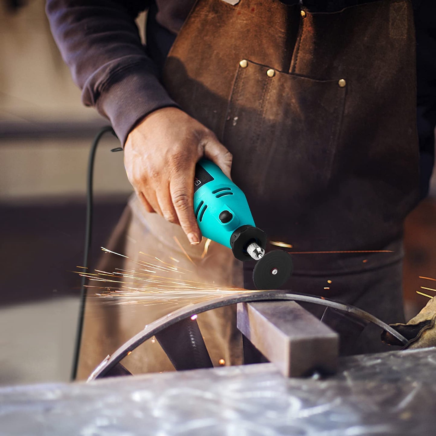 GOXAWEE 130W Rotary Tool, 6 Variable Speed 8000-30000 RPM, Multitool Set with 288 Accessories for Cutting, Grinding, Engraving, Polishing, Cleaning, Carving.