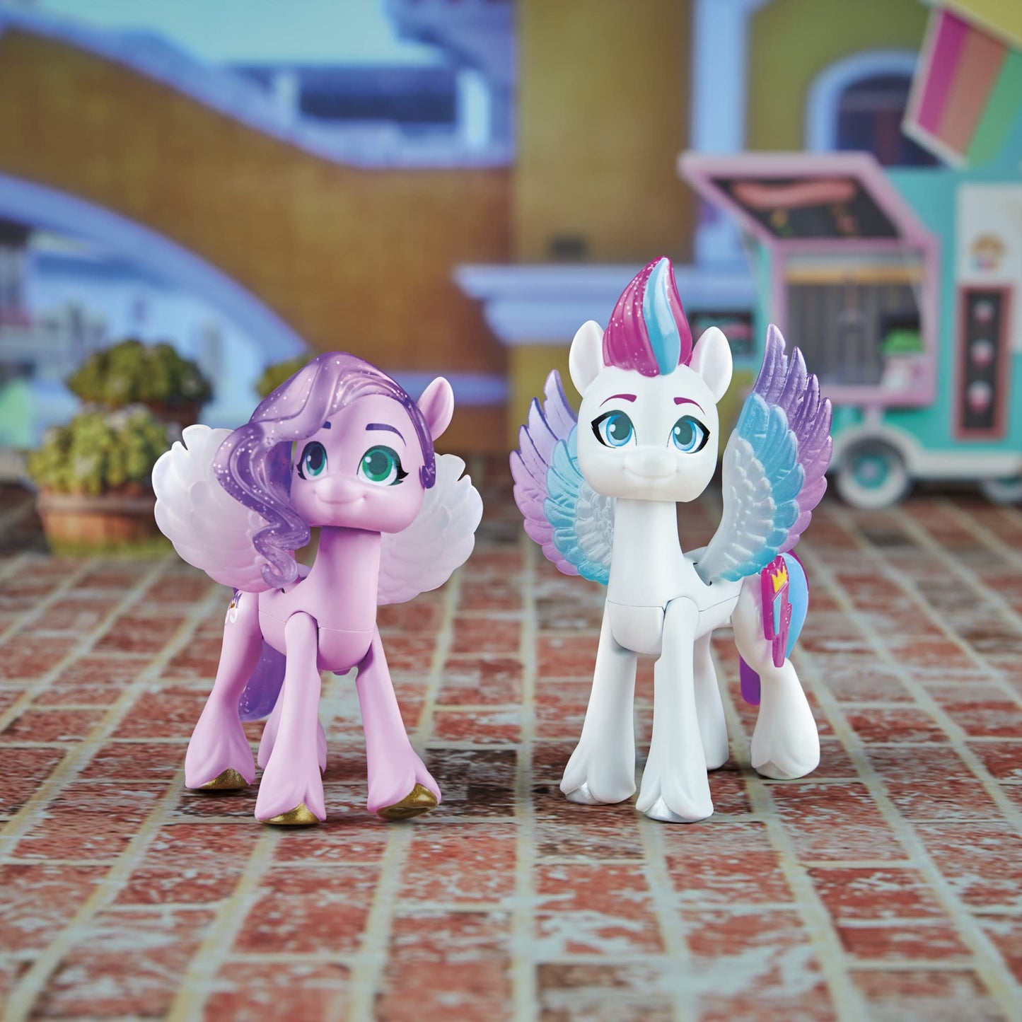 My Little Pony Mane 5 Friendship Set, collectible set featuring 5 pony figures, perfect gift for children ages 3 and up.