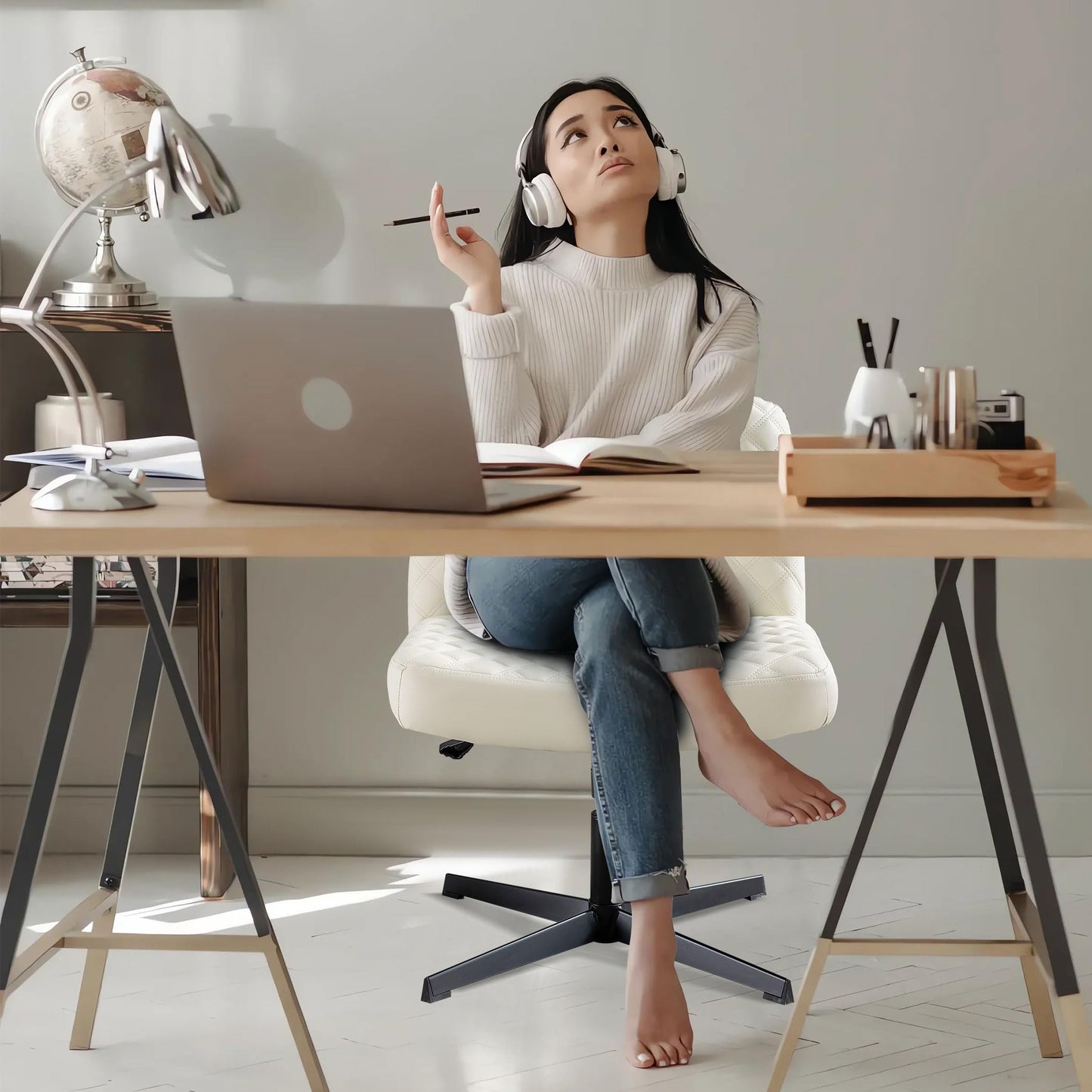 Fantasylab office chair without armrests, height-adjustable swivel chair for offices, wide desk chair 150kg with 120° tilt function for home office/house.