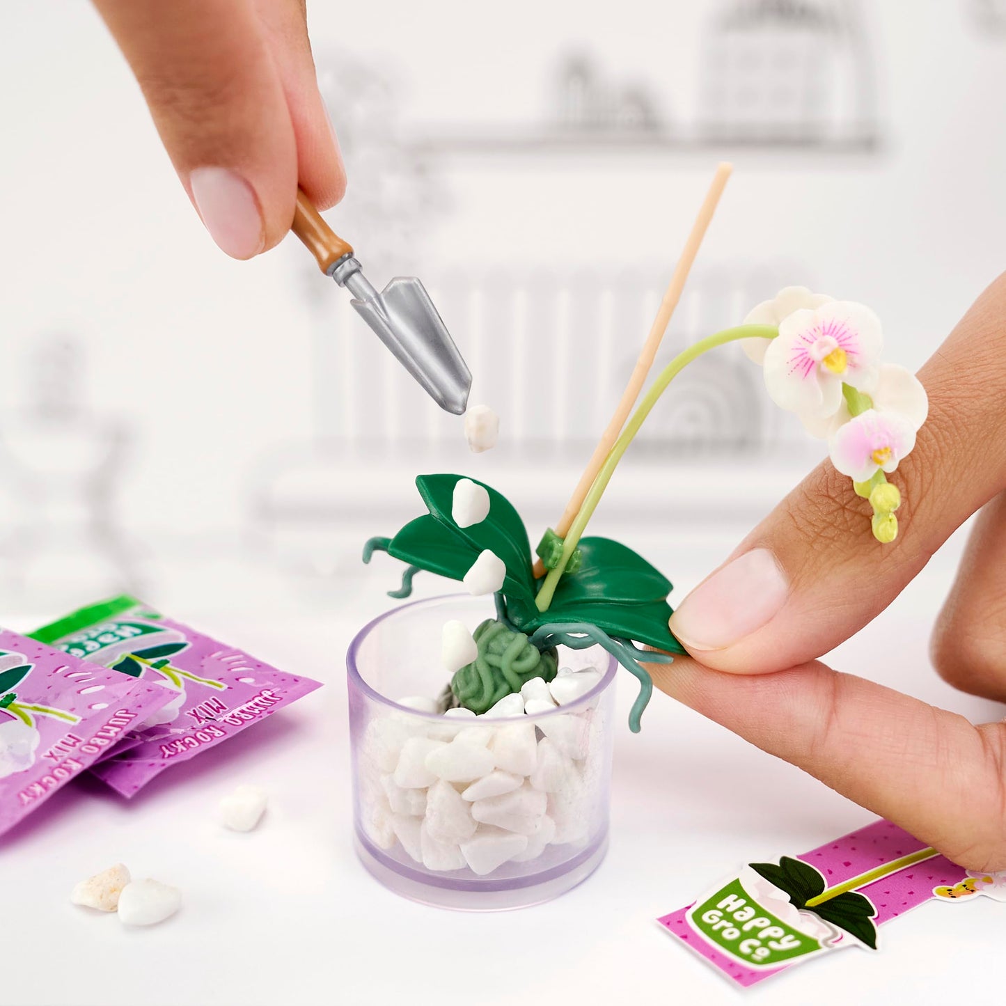 MGA's Miniverse Make It Mini Spa Multipack - Mini collector's items, DIY, Real spa products that actually work, for collectors & kids 8+, Not edible.