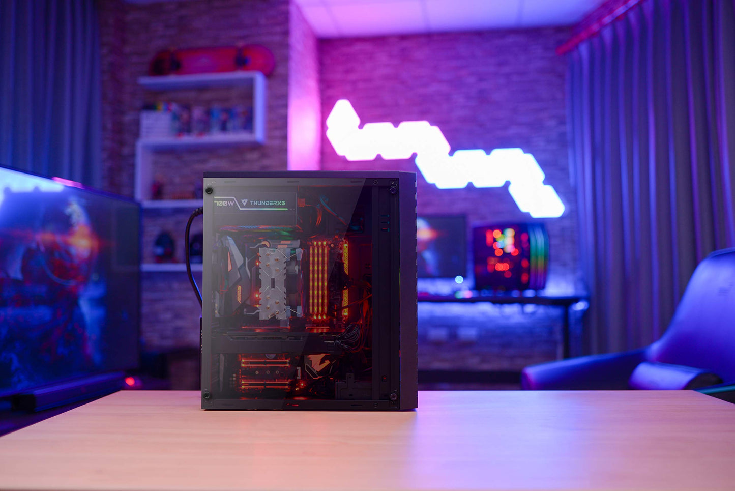 Aerocool Streak PC Gaming Case, Mid-Tower, ATX, RGB, 18 Lighting modes, Full Window, Ideal for First Time and Experienced gamers , Black