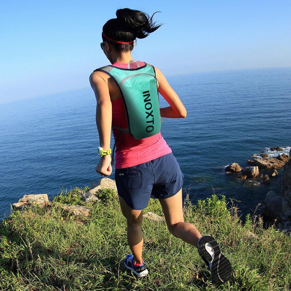 INOXTO Running Backpack, 5L Lightweight Hydration Pack, suitable for outdoor hiking, cycling competition, mountaineering hydration vest, backpack, men and women (Light green)
