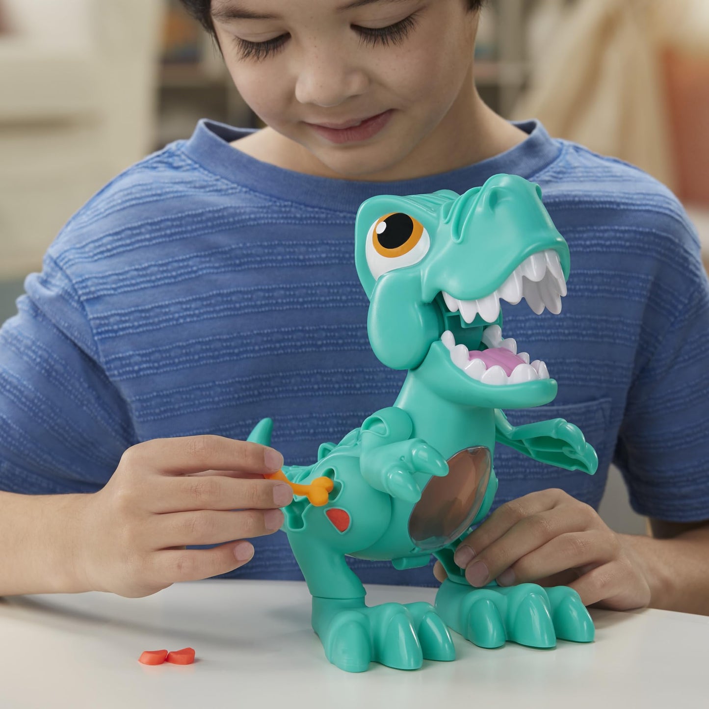 Play-Doh Dino Crew Crunchin' T-Rex Toy for Kids 3 Years and Up with Dinosaur Sounds and 3 Eggs.