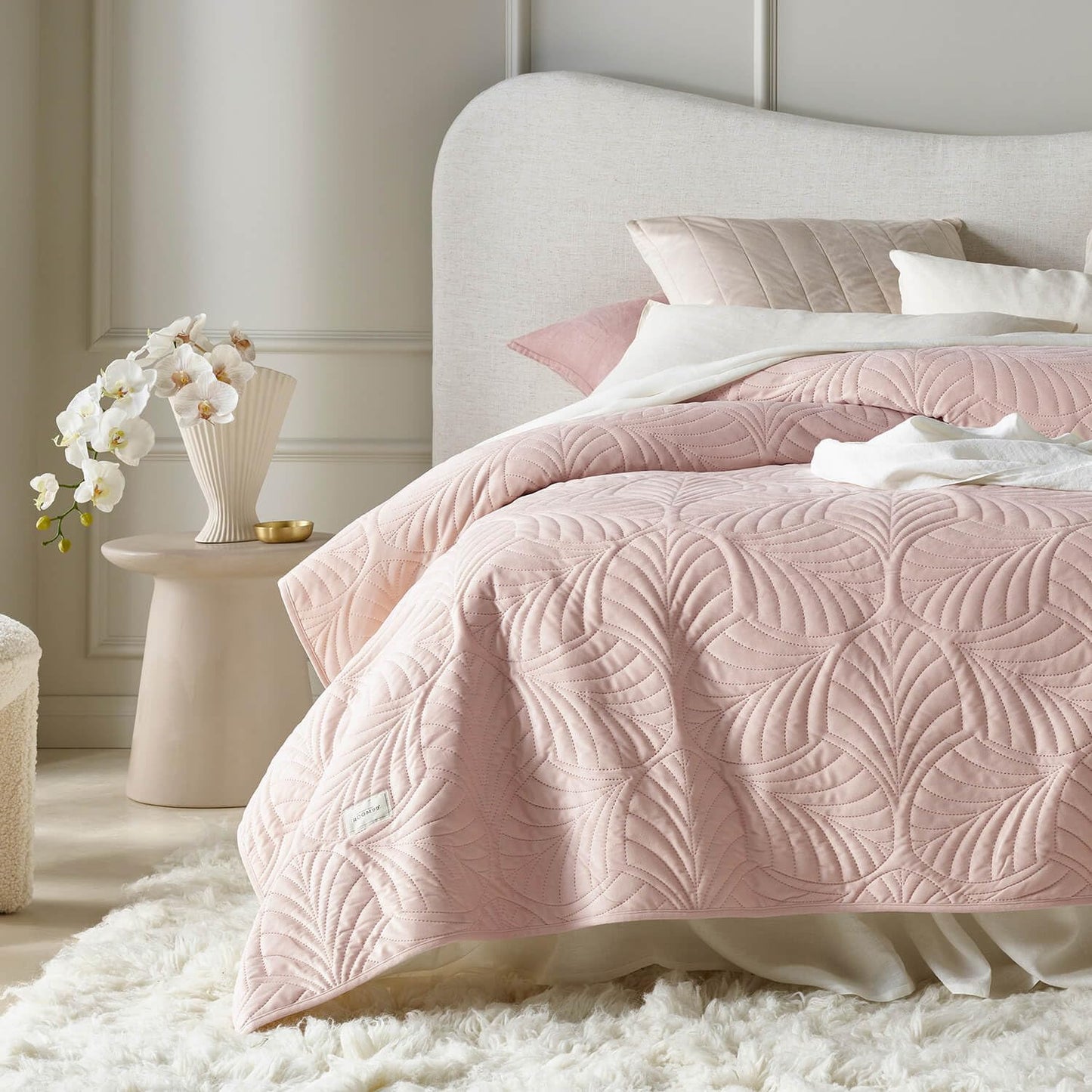 ROOM99 Elegant Powder Pink Throw Blanket 170 x 210 cm, versatile for bed or sofa. Quilted in a stylish velvet design, perfect as a bedspread.