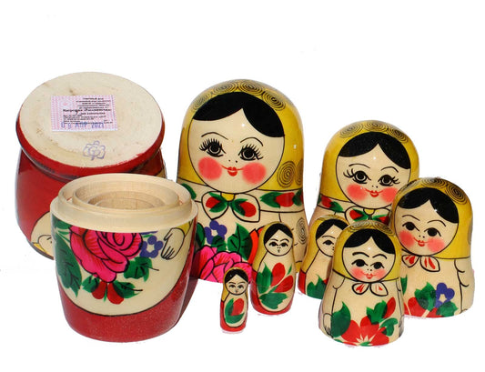 Semenovskaya painting Matryoshka dolls Babushka Russian Matryoshka original nesting doll wooden doll collector's items yellow scarf 7 dolls 16cm
