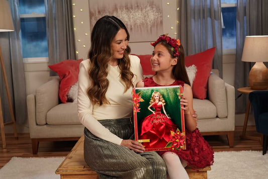 Barbie HBY03 - Signature Holiday Doll 2022 (Blonde Hair) in red dress, with red lipstick and golden earrings, toy for children aged 6 and up.