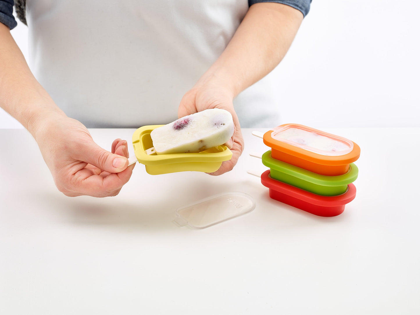 Lékué Classic Ice Molds, stackable, 16.5 cm, 4 pieces, assorted colors, Silicone, Red/Yellow