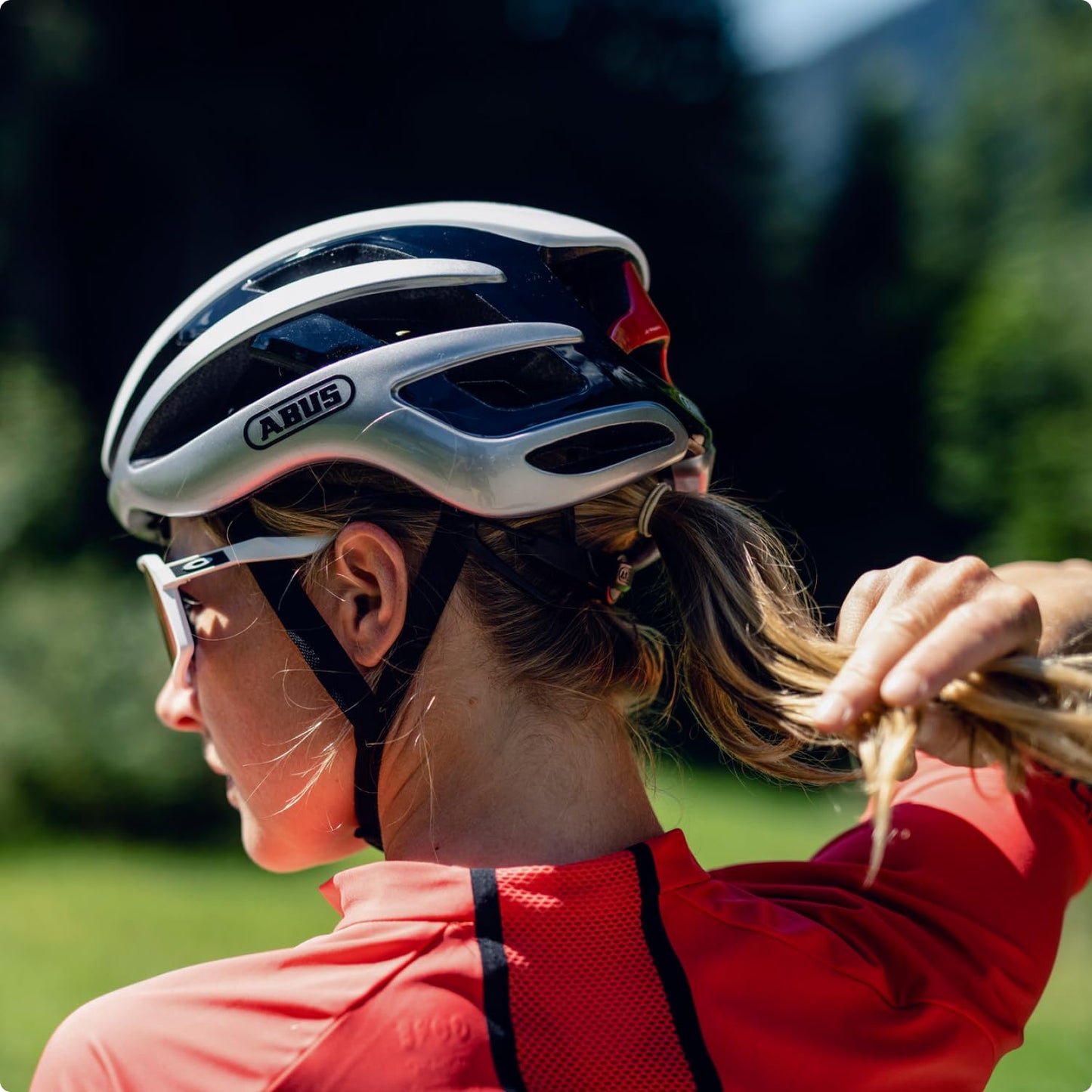 ABUS road bike helmet AirBreaker - high-end cycling helmet for professional cycling - for teens and adults - helmet for women and men - orange, size M