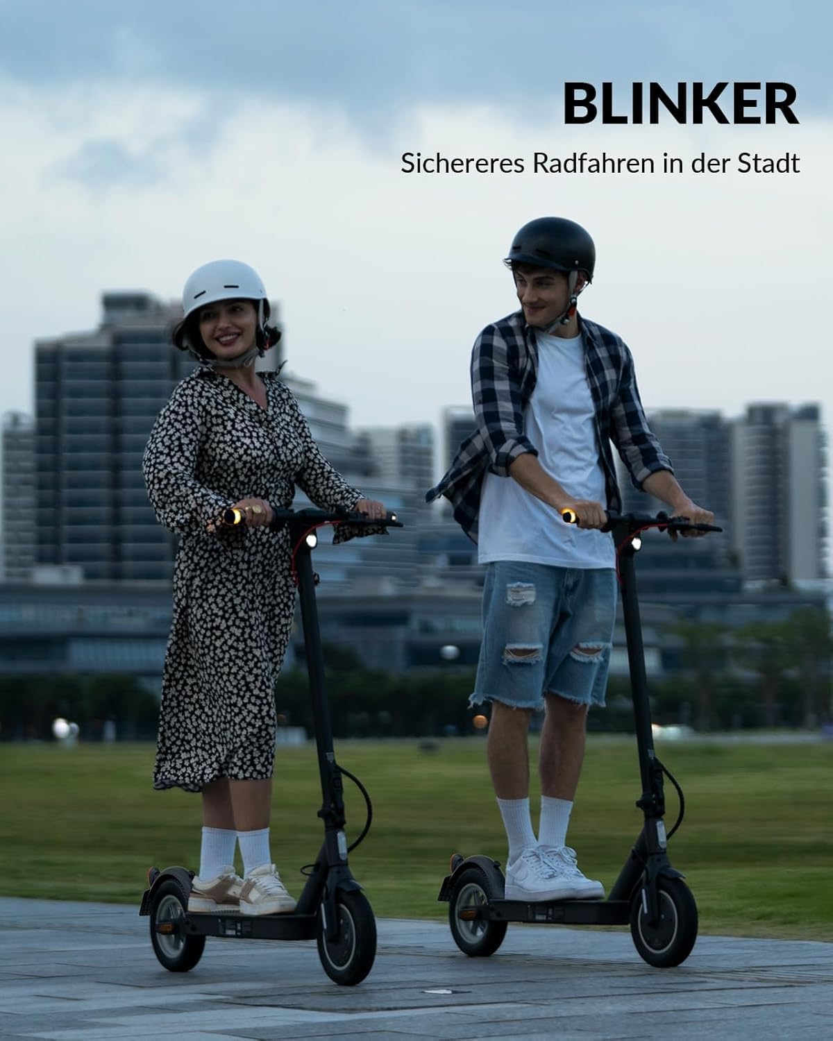Street-legal E scooter, 10-inch, max 32km range 20km/h, comfortable suspension, electric scooter up to 120kg, turn signals, APP connectivity, dual braking system Adult E Roller