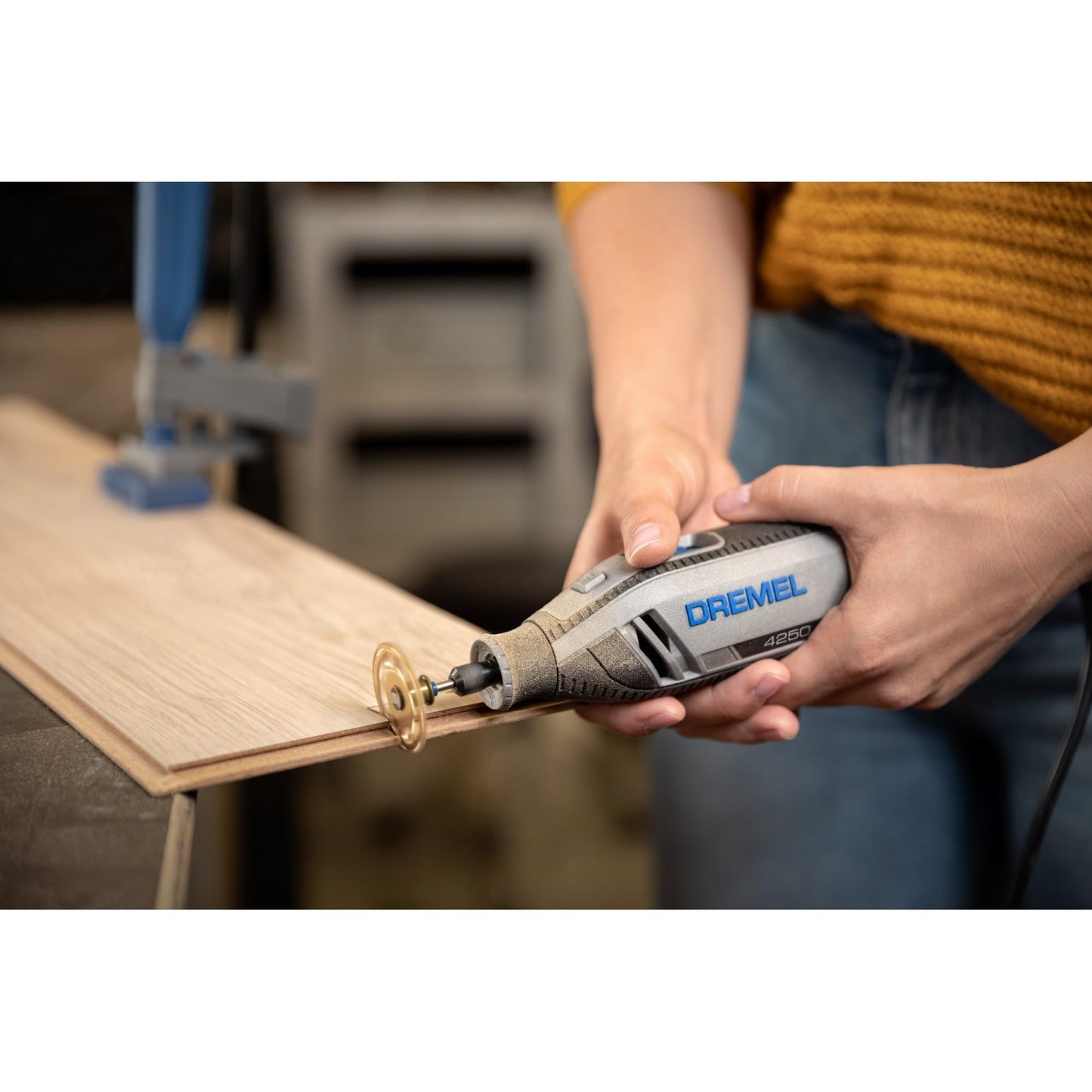 Dremel SC544 SpeedClic Wood Cutting Disc, Ø 38 mm, cutting disc for multi-tool for cutting wood and laminate.