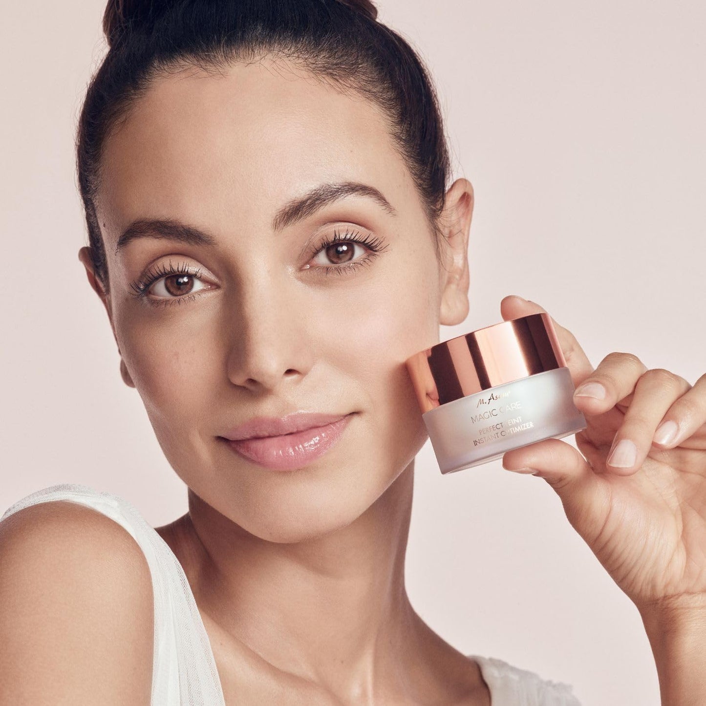 M. Asam gift set with Magic Finish Make-Up Mousse (30 ml) and Magic Care Glow Up Cream (50 ml) - skincare & makeup for a glowing complexion, Christmas gift idea, vegan & silicone-free.