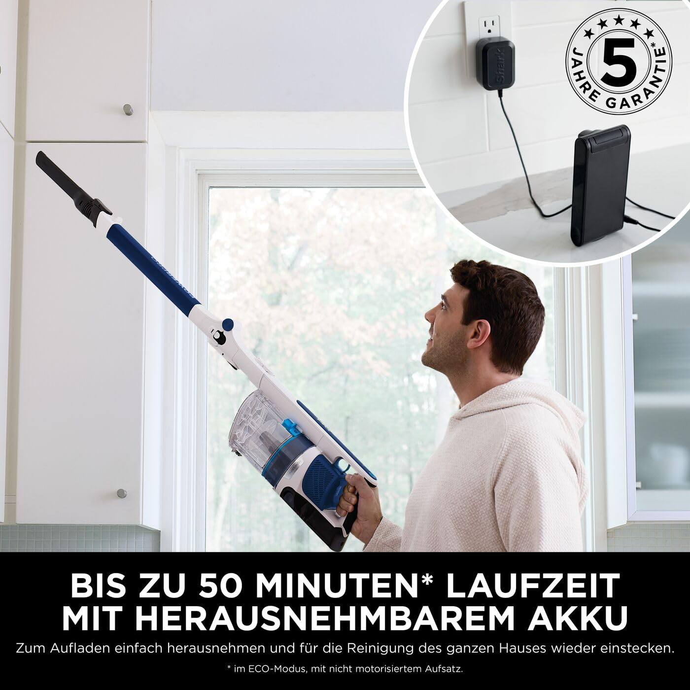 Shark PowerPro cordless vacuum cleaner with up to 50 minutes runtime, bagless, ideal for pet hair, allergies, carpet and hard floors, featuring LED lights and flexible joint pipe, Navy Blue, IZ380EU.