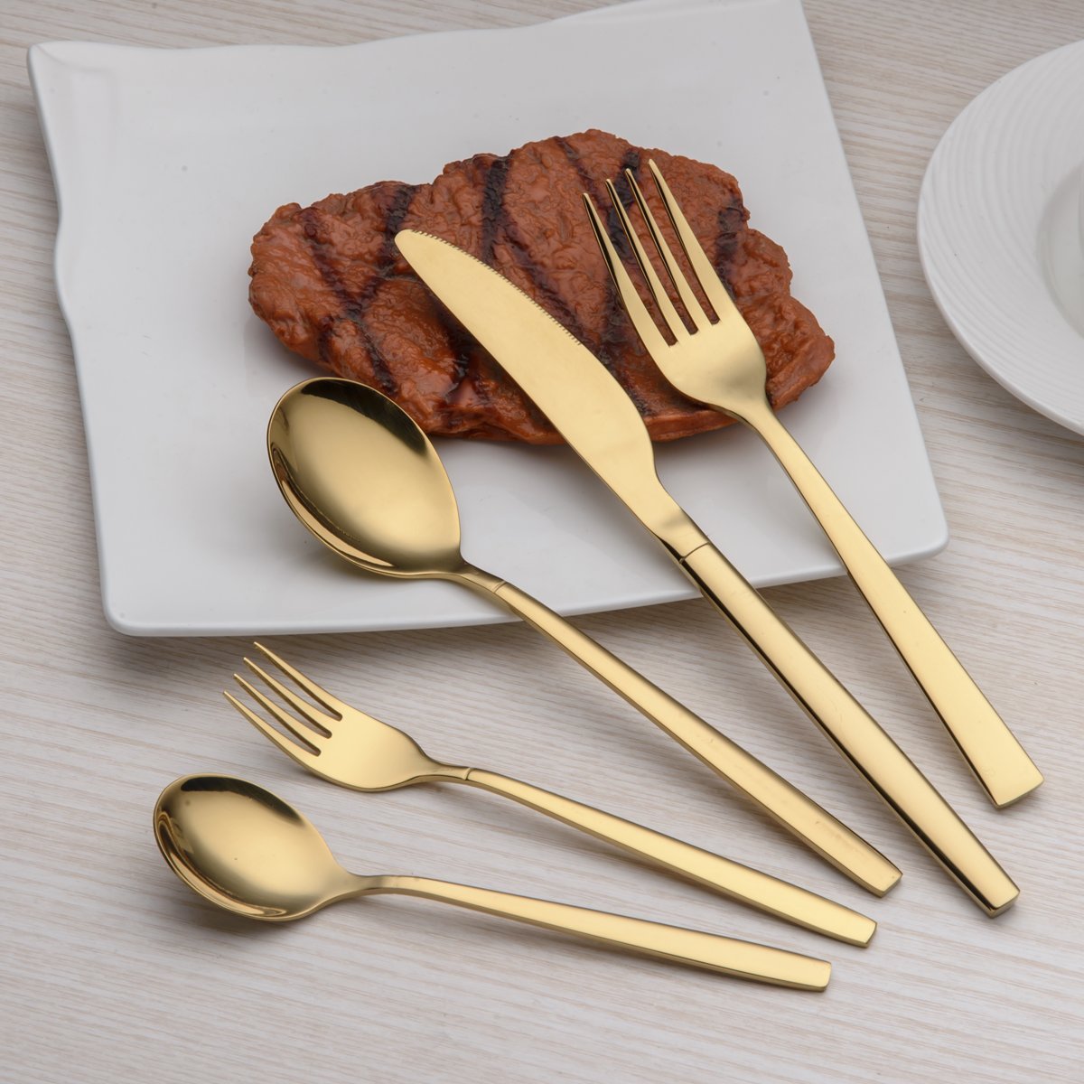 30 piece titanium coated cutlery set, 30 piece golden cutlery set, cutlery set cutlery sets, service for 6 (shiny gold)