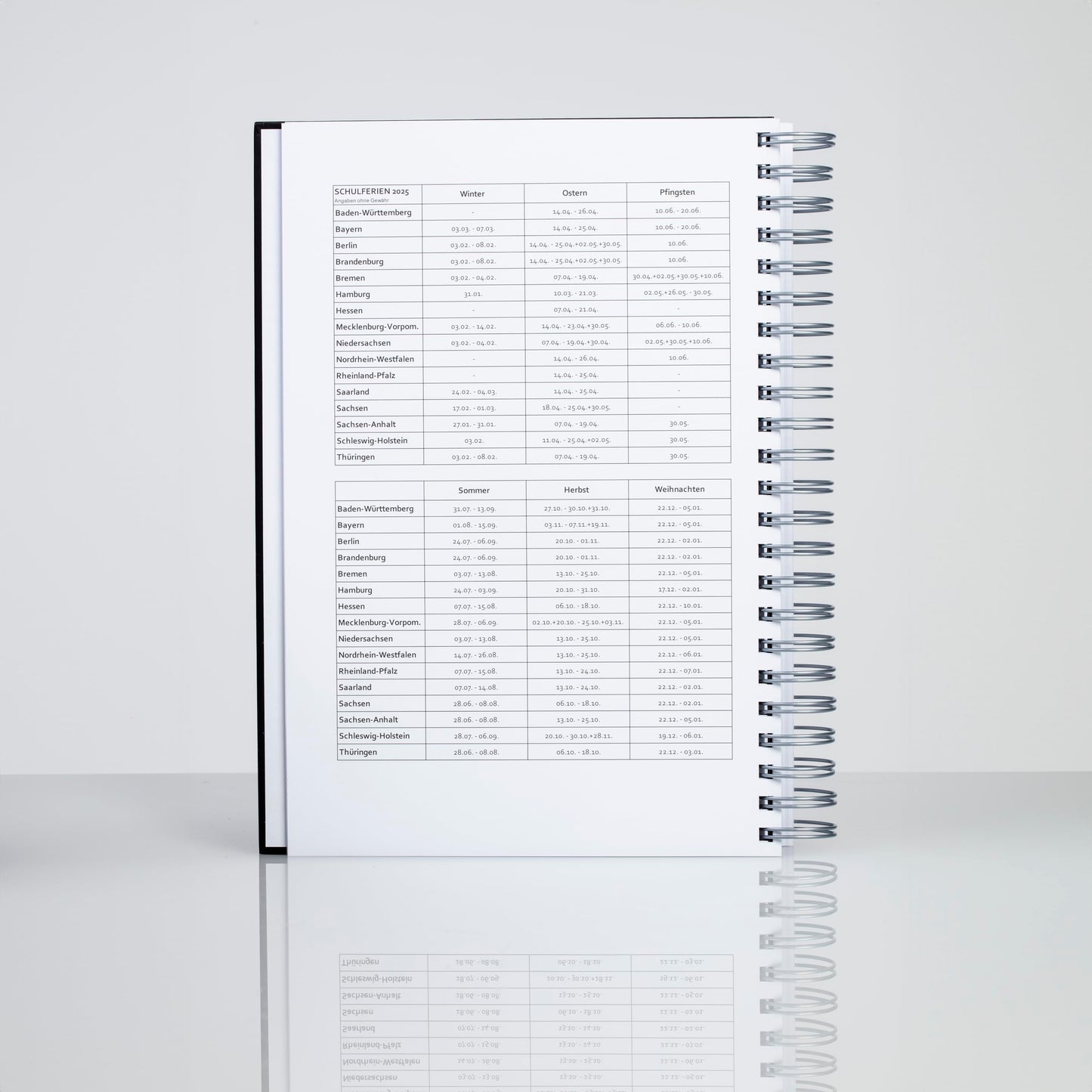 2025 The BIG Thick - A4 Calendar - BLACKBERRY (purple) by edition cumulus - MADE IN GERMANY - ample space for your daily appointments - perfect for office and home