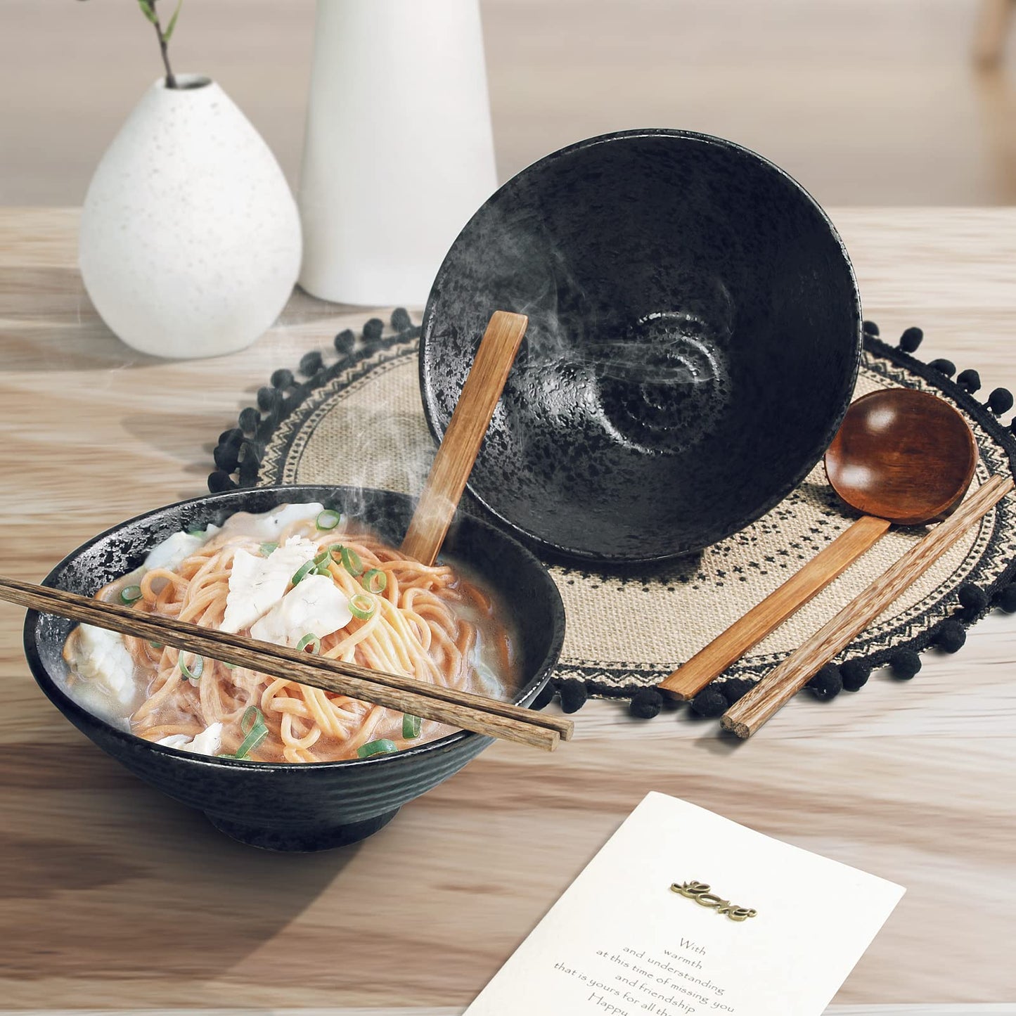 2 pieces (6-piece) porcelain ramen bowl set, 1600ml Japanese soup bowl with spoon and chopsticks, microwave and dishwasher safe, for udon Asian noodles, black 24cm (large)