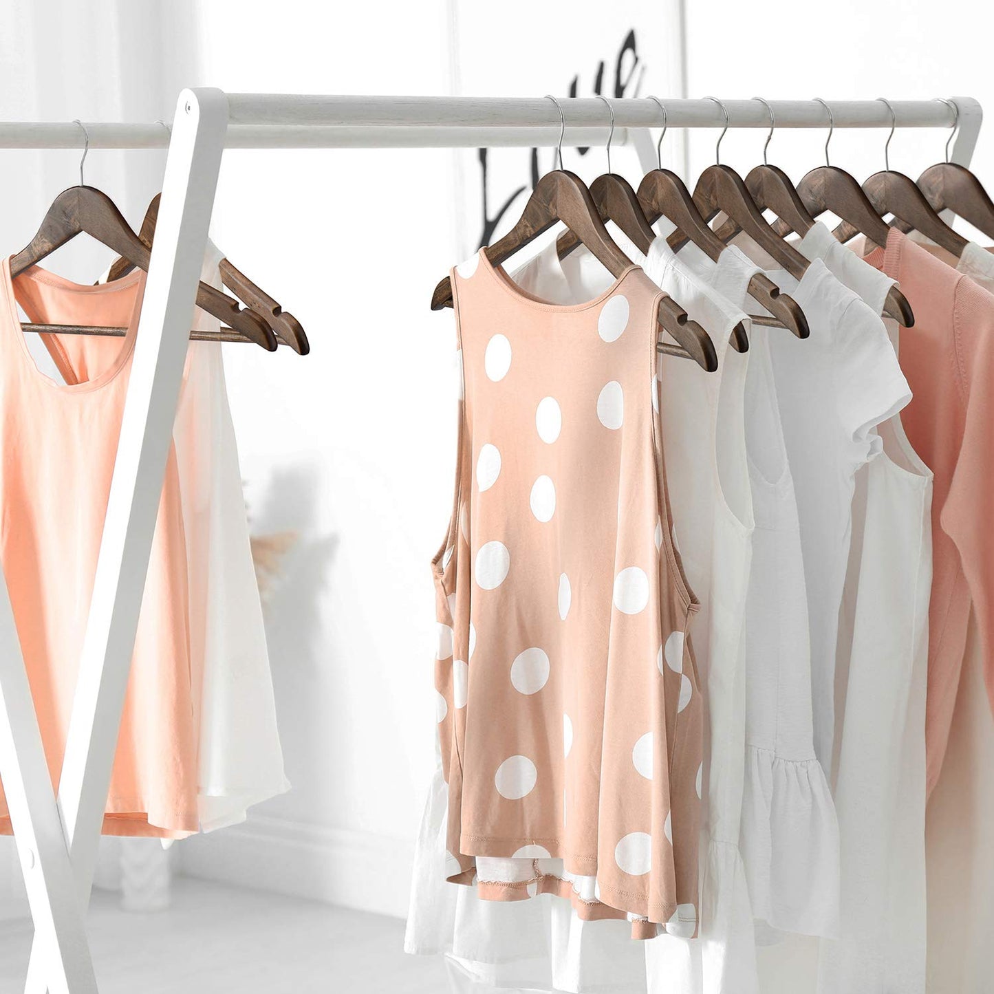 HOUSE DAY 20 Pack Walnut Wood Hangers Durable Rotating Coat Suit Wide 44.5cm Natural Wood