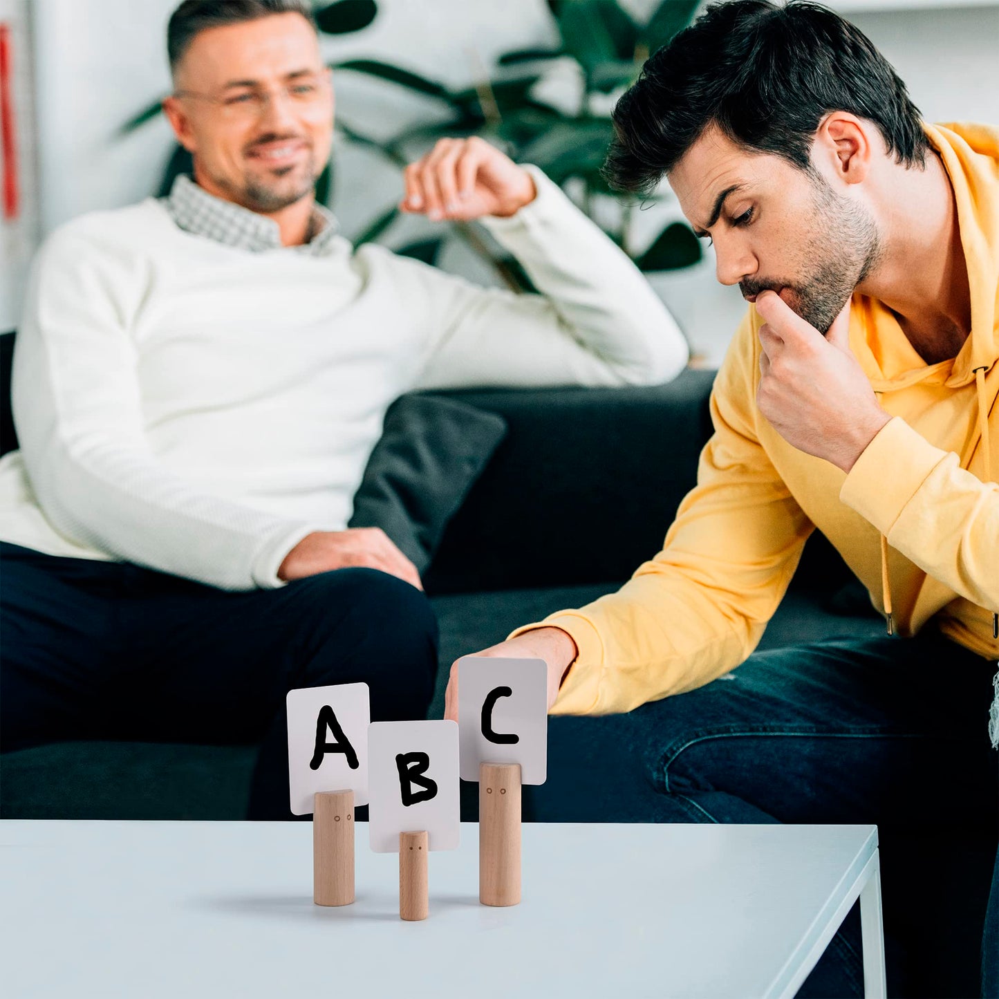 Individual systemic board figures - High-quality made from beech wood - Systemic figures for family board - Ideal for coaching placements supervision moderation (with card slot and cards)