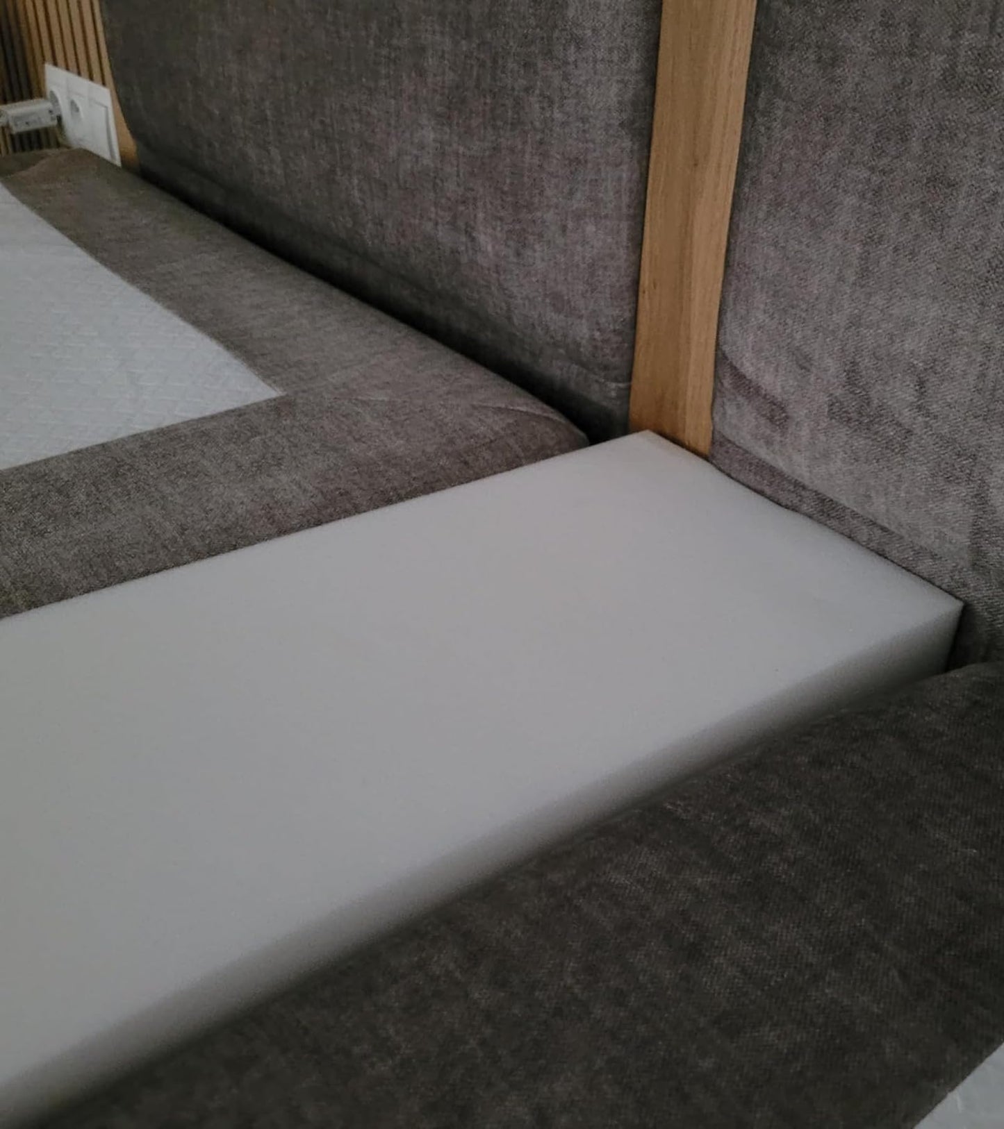 All4All mattress extension - additional mattress - foam cutout - mattress wedge - bed gap filler, mattress leveling - mattress connector - mattress widening - RG25/44-10x15x200cm