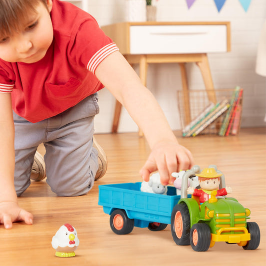 Battat tractor toy with trailer, farm animals, farmer, lights, music, tractor and animal sounds - farm toy, educational toy for children aged 18 months+.