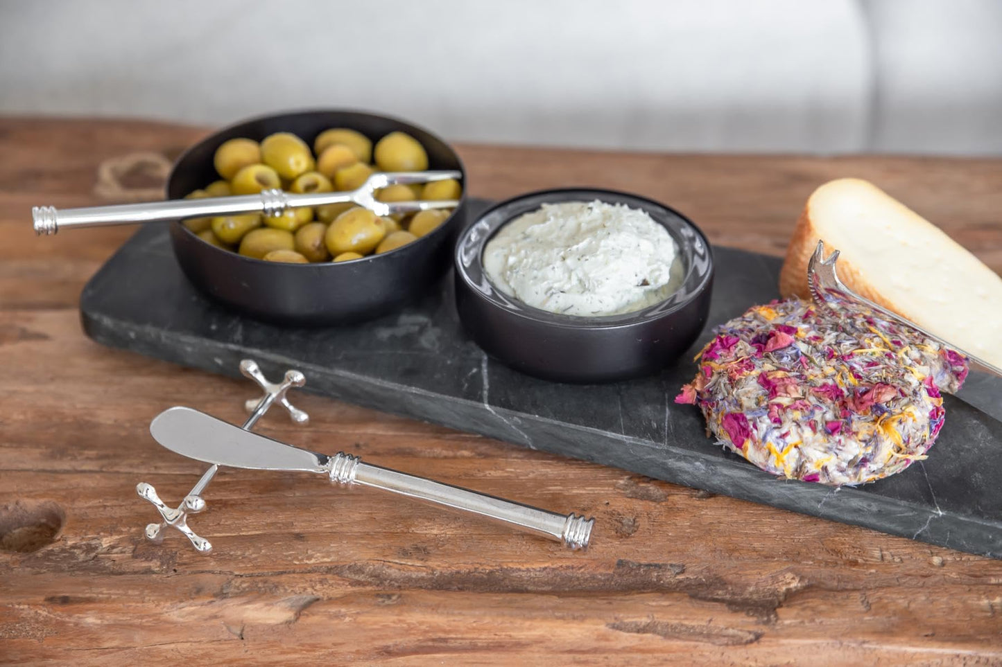 EDZARD 6-piece knife rest set cross (L 7 cm) in silver - holder, storage for cutlery, knives, forks, chopsticks - knife holder for dinner - elegant kitchen decor item for the table