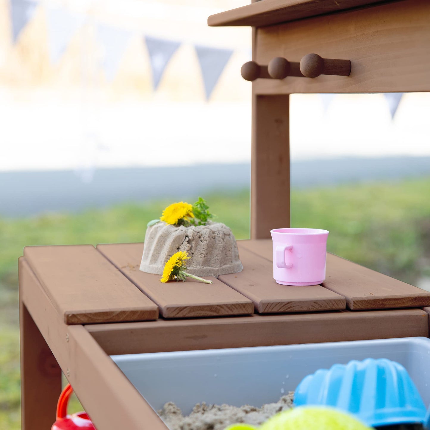 Roba Kids Outdoor Garden Kitchen Fun -Wooden Mud Kitchen with Removable Cover - 2 Plastic Tubs & Shelf - Weatherproof Work Table/Outdoor Play Kitchen - Teak, 1 Piece (1 Pack)