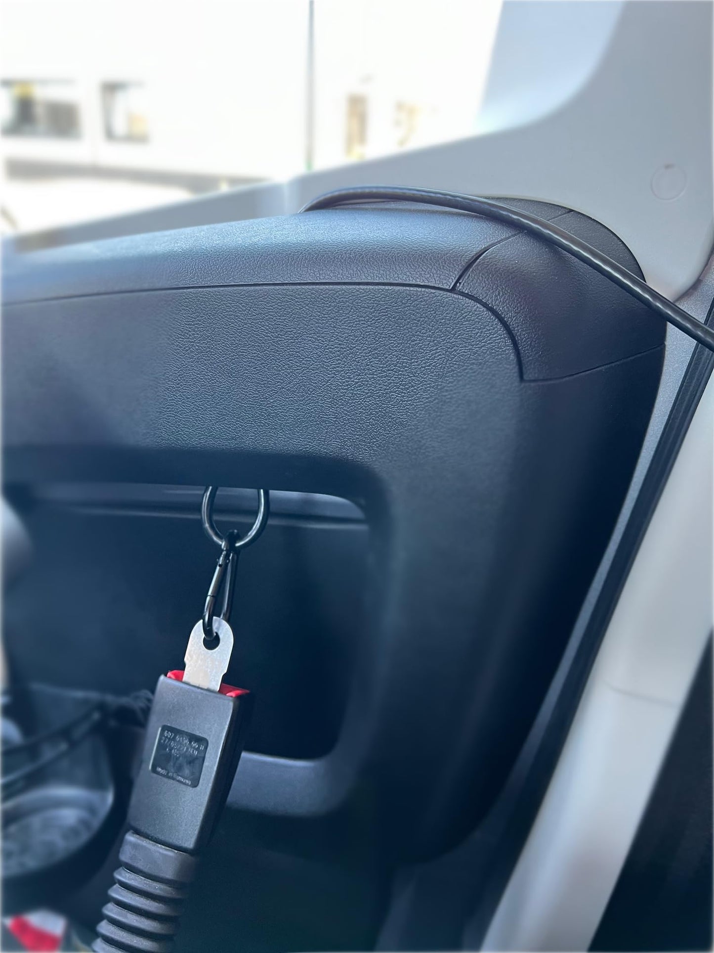 STYYL Slide-Y-Lock is the additional security lock for sliding doors, suitable for the Ducato, Jumper, and Boxer vans.