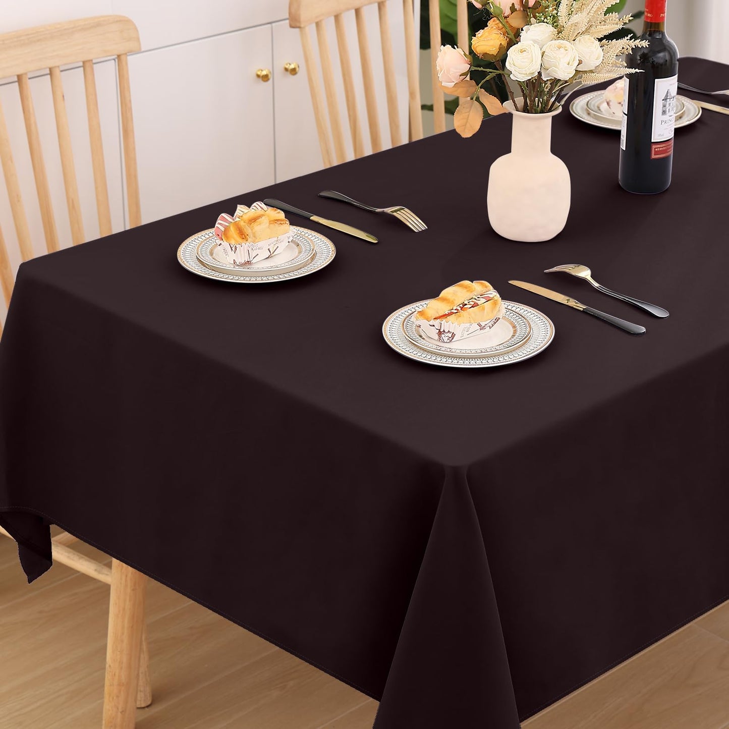 Smiry Tablecloth Washable Rectangular 140x240cm Tablecloth Polyester Water Resistant Lotus Effect Table Linens Stain Resistant Wipeable Table Cover for Party Kitchen Christmas, Coffee