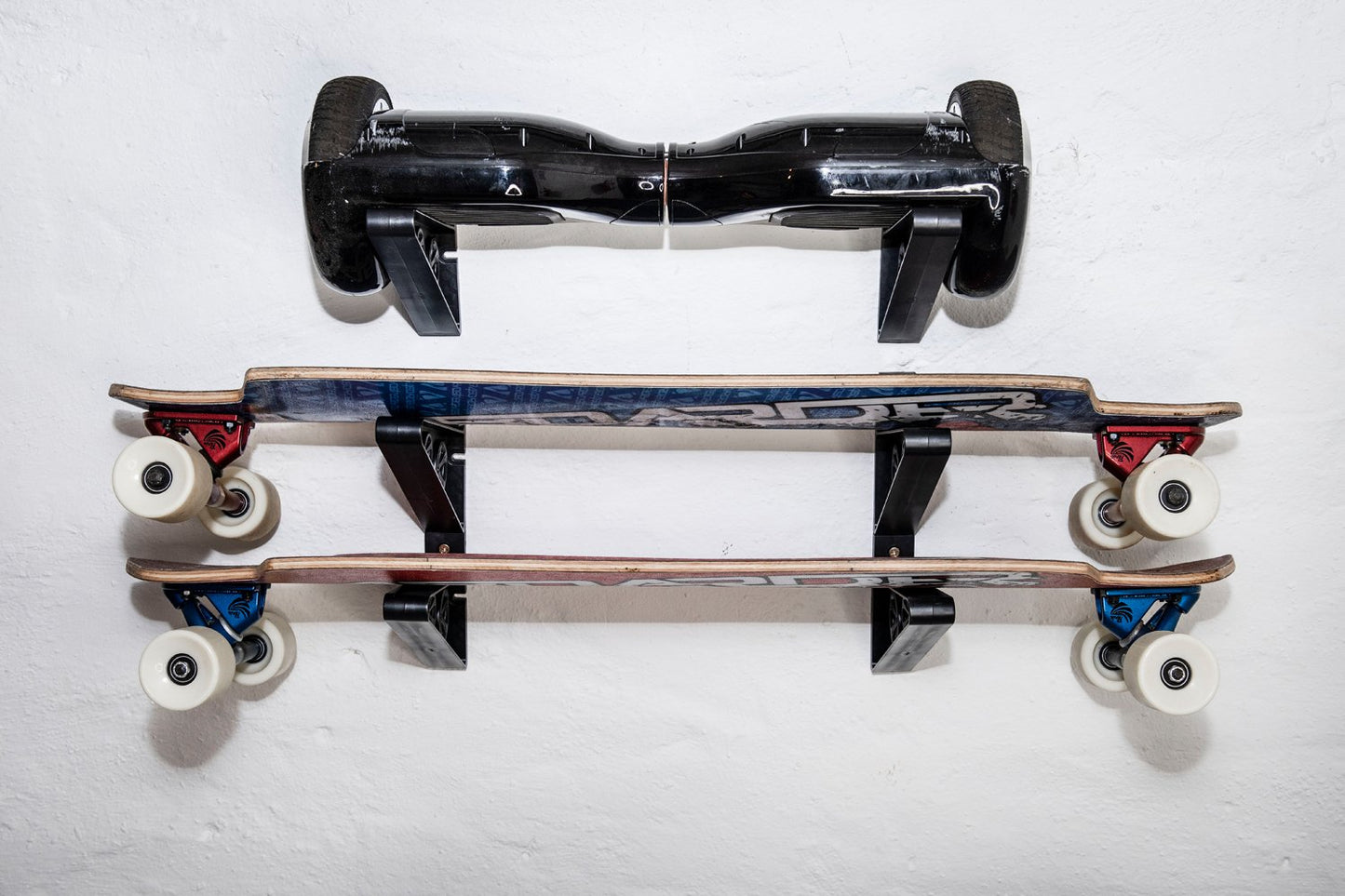 4boarder SKIBLE Wall Mount for Ski | Longboard | Skateboard | Snowboard | Pennyboard | Hoverboard | Wakeboard | E-Electric Longboard | Fishing | Fishing Rods | Surfskate (3-Fold)