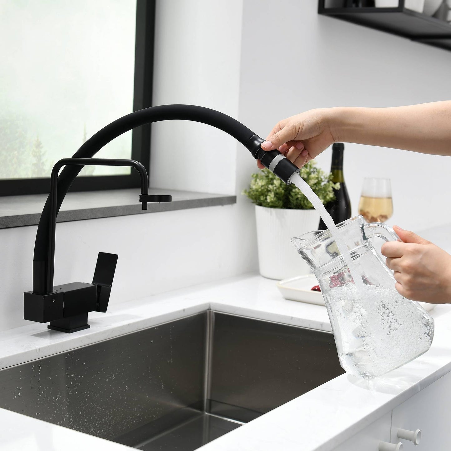 Pre-Window Kitchen Faucet with 360° Adjustable Water Tap with 2 Spray Modes, 360° Rotatable Faucet and Under-Window Installation, Ideal Mixer for Kitchens Below the Window (Black)