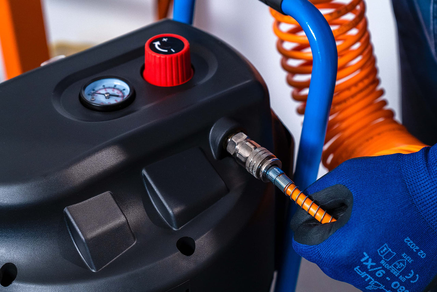 ABAC Vertical Air Compressor EASE-AIR 50V, oil-free, max pressure 10 bar, power 2 HP, 50-liter tank, noise level 97 dB (A)