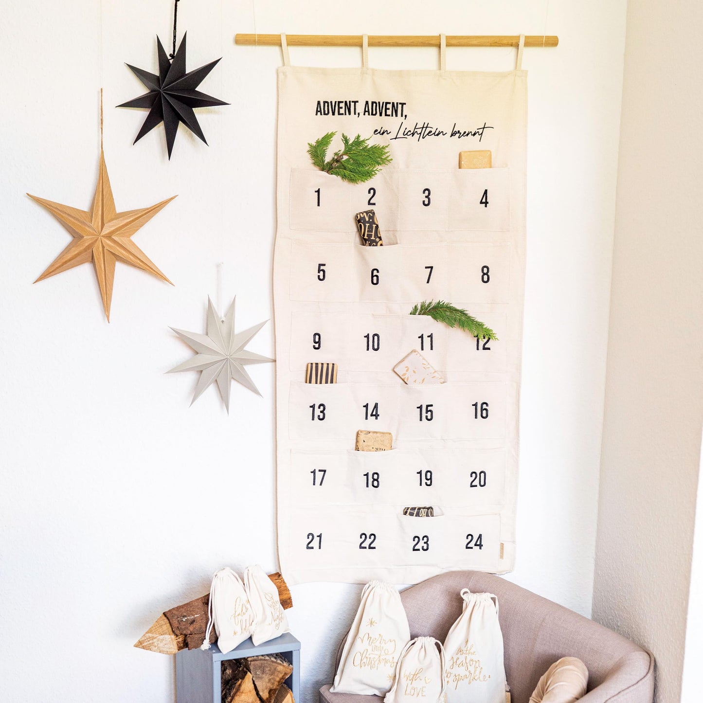 Paper Dragons fabric Advent calendar 2024 for filling - a little light is burning - high quality embroidered - fabric bags for decorating yourself - gift pouches - reusable tapestry set No. 31
