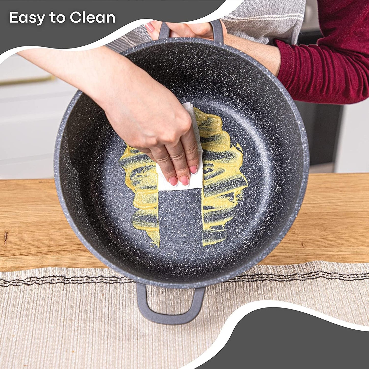 Royalty Line 17 Piece Pot Set in Black - Pot set suitable for induction - Pot and pan set with non-stick coating - Aluminum pan set with heat-resistant silicone handles - Pot set with lids