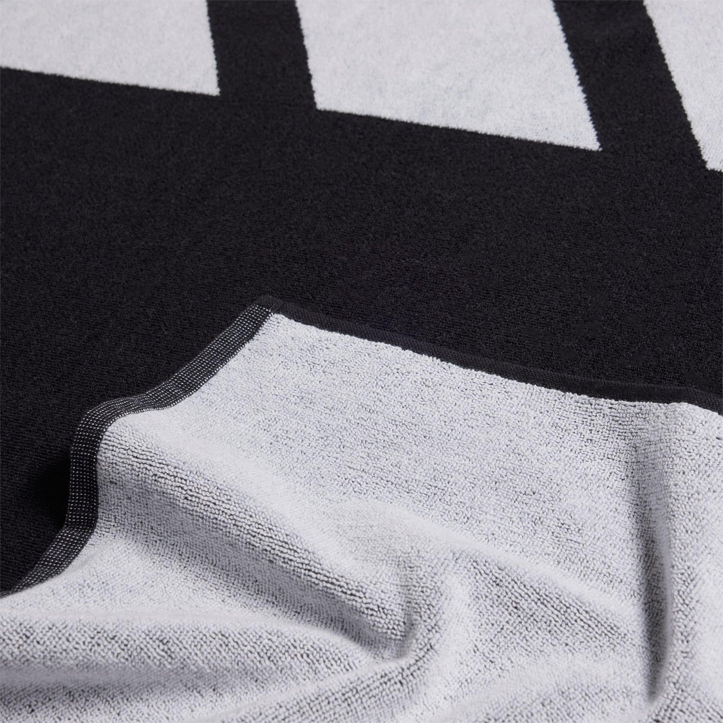 adidas Unisex Brand Stripes Towel, Black/White, L