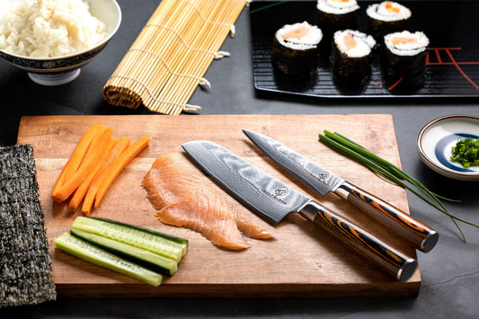 Wolfblood Damascus Knife Set 2 pieces (24cm) Professional Damascus Kitchen Knives made of 67 layers of Damascus steel - with Chef's knife Santoku knife wooden handle gift box and blade guard