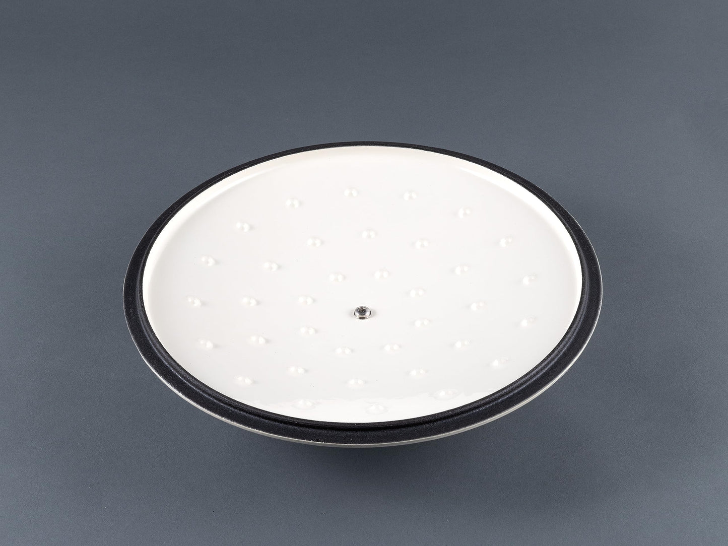 Hanseatic Kitchen Cast Iron Pot enameled 26 cm 4.7 l - High-quality pot for baking bread, roasting with lid, saucepan, roasting pan, braising pan (Cream White)