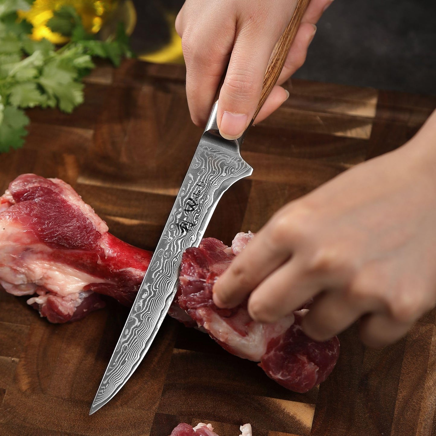 Wakoli EDIB Pro filleting knife fish | 14 cm kitchen knife made of 67 layers of Damascus steel VG10 core | boning knife with wooden handle | cutting knife for fish & meat | sharp knives in gift box