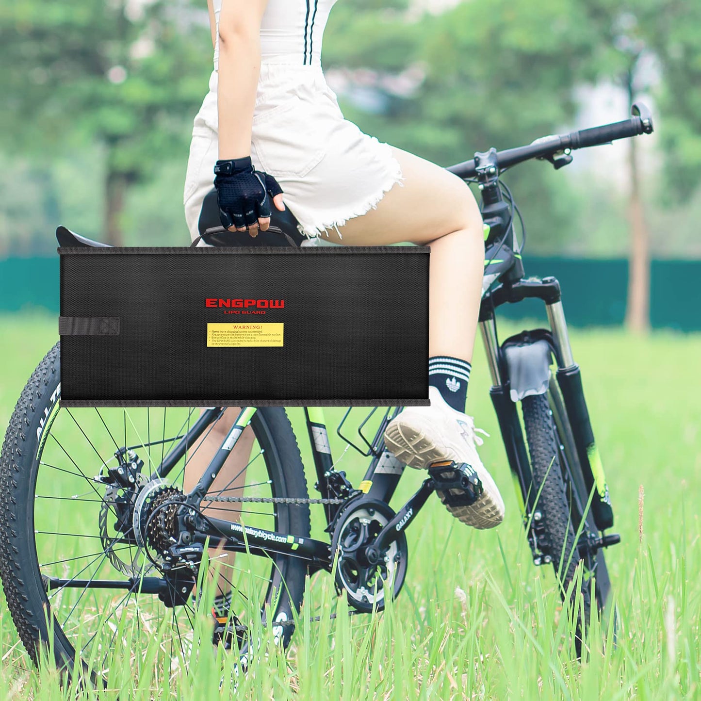 Ebike battery bag, fireproof up to 2000°F, organizer 45 x 15 x 20 cm, shockproof safety storage and transport for e-bike battery with Velcro and buckle.