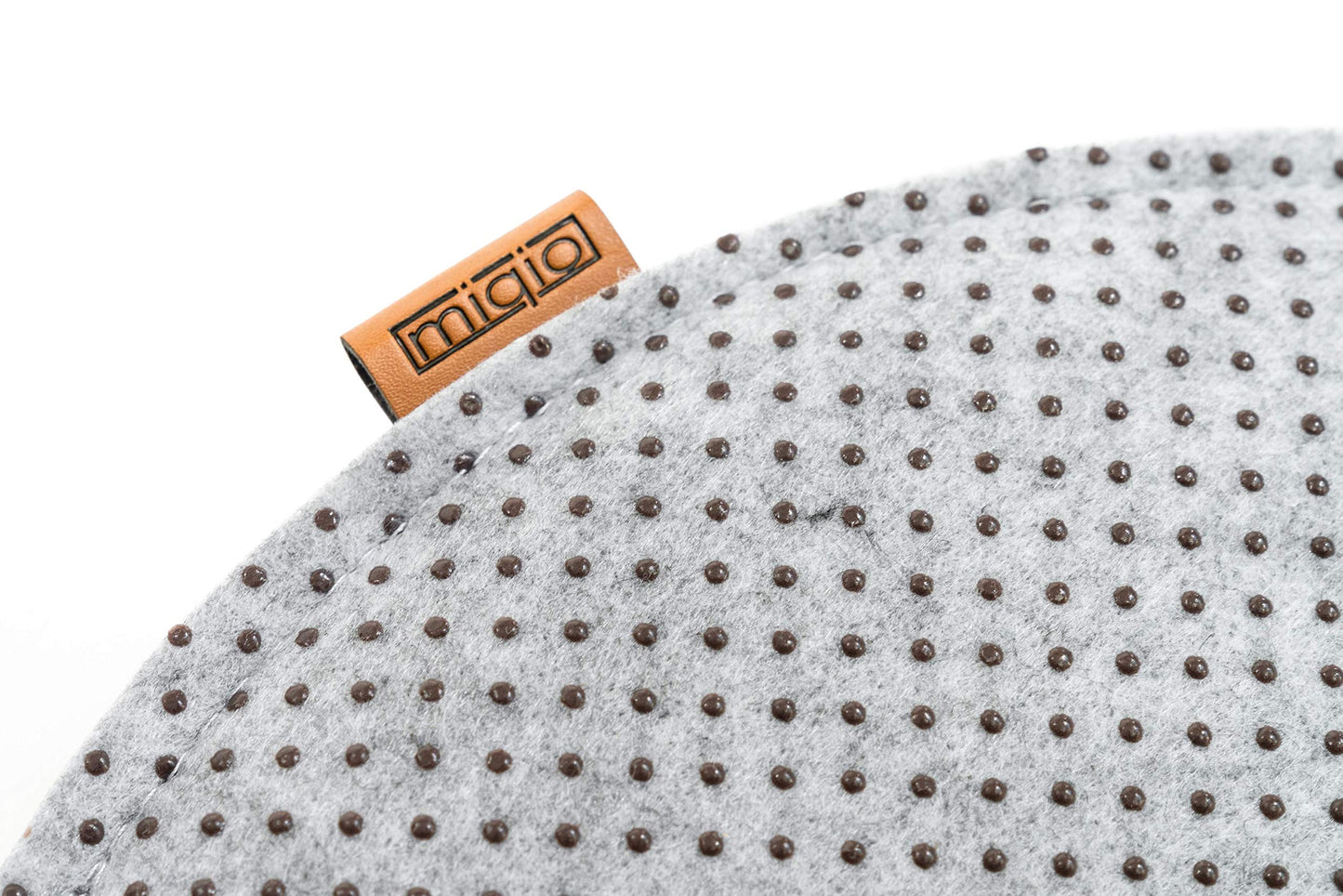 Miqio Design Felt Seat Cushion Round with Anti-Slip Dots | 35cm | 4 Pack | Indoor and Outdoor | Sustainable from Recycled PET Bottles | Washable Chair Pads Non-Slip | Light Grey