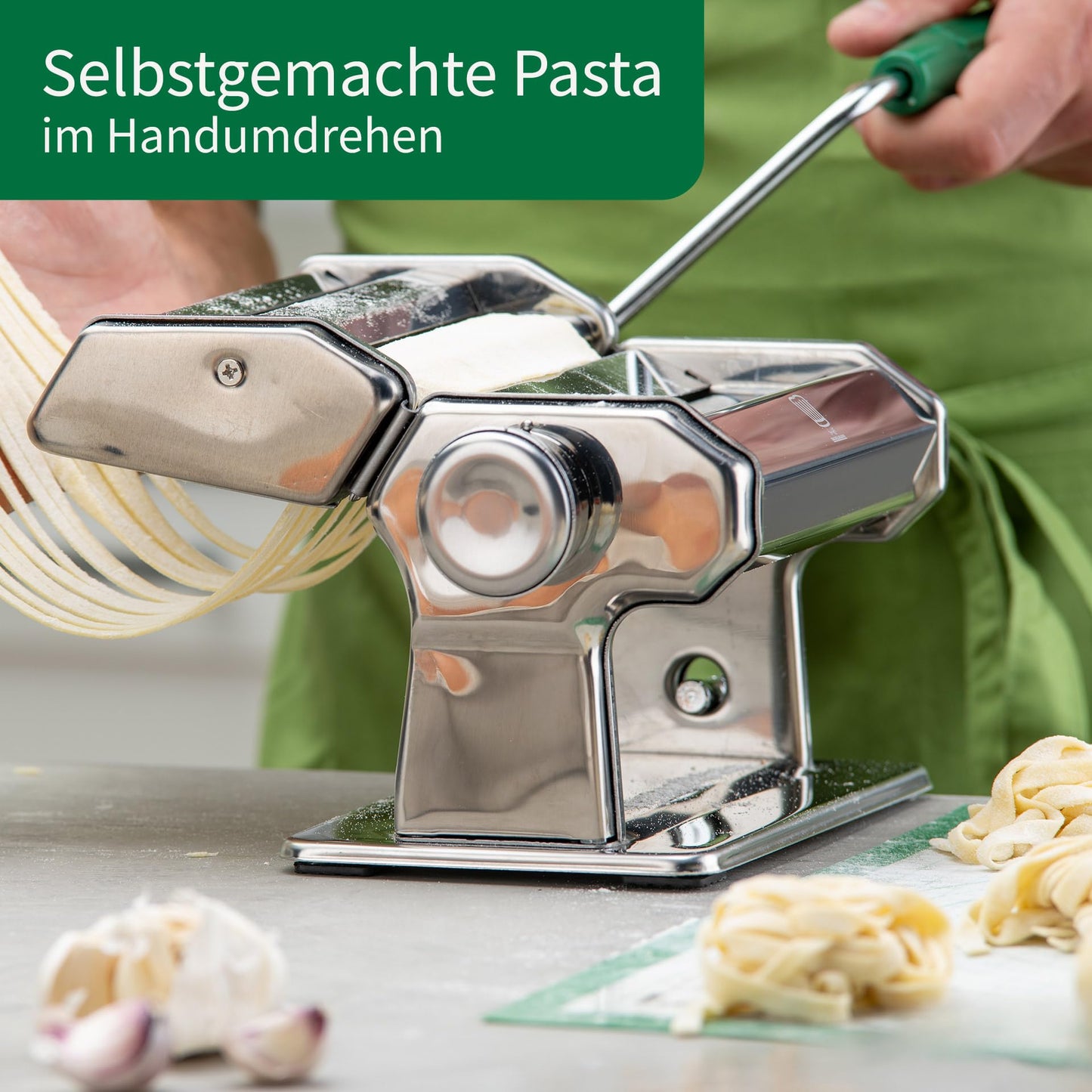 Chef Pasta Maker for delicious pasta - attachments for lasagna sheets, tagliatelle & spaghetti - includes table clamp and anti-slip base