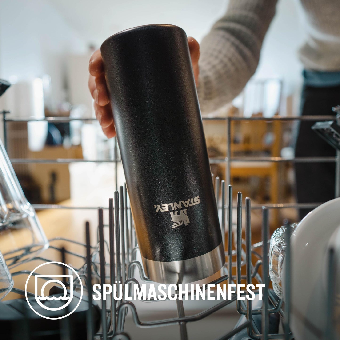 Stanley Aerolight Transit Thermos Mug 0.47L - Keeps Hot for 6 Hours - Dishwasher Safe - Leak-Proof Travel Coffee Cup - Fits Most Car Drink Holders - Thermos Bottle - Black